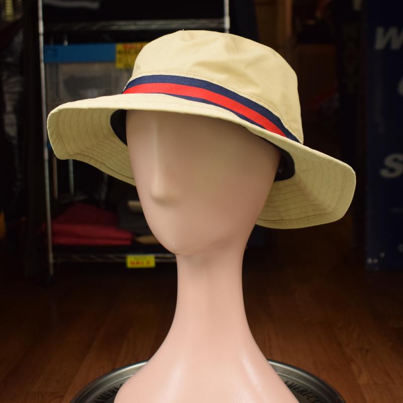 <br>AU VRAI CHIC(オーブライシック) 【MADE IN SCOTLAND】NEW DESERT HAT(デザートハット) PORK PIE RIBBON HAT(ポークパイリボンハット) BRISBANE MOSS(ブリスベンモス) BEIGE